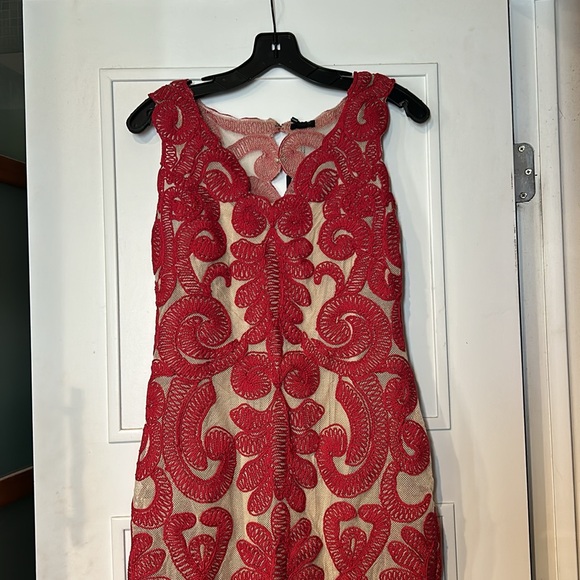 NBD Red Embroidery over Nude Dress-NWT-sz Large - Picture 5 of 15
